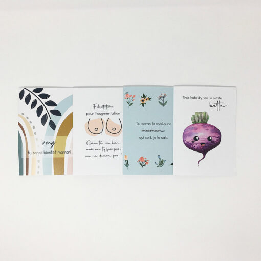 étalage des devantures des 4 modèles de cartes de souhait